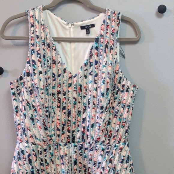 Apt 9 Spring Dress - Picture 2 of 4